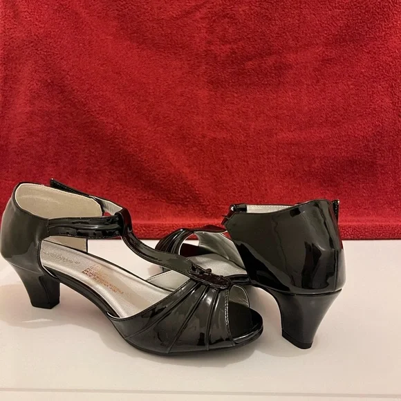 Angel Steps Eva Pump Women’s Shoes, Black Patent, Size—7.5 - Picture 7 of 12